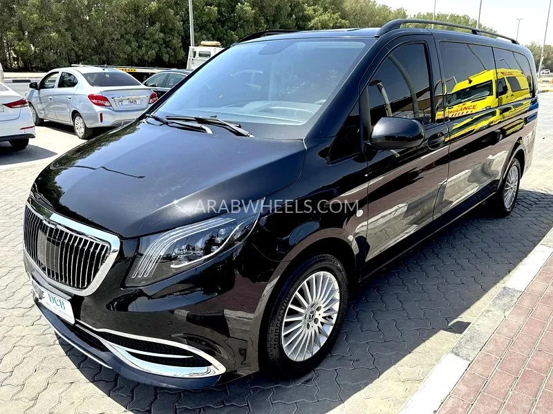 Mercedes Benz V Class 2019 for Sale in Sharjah Image-2