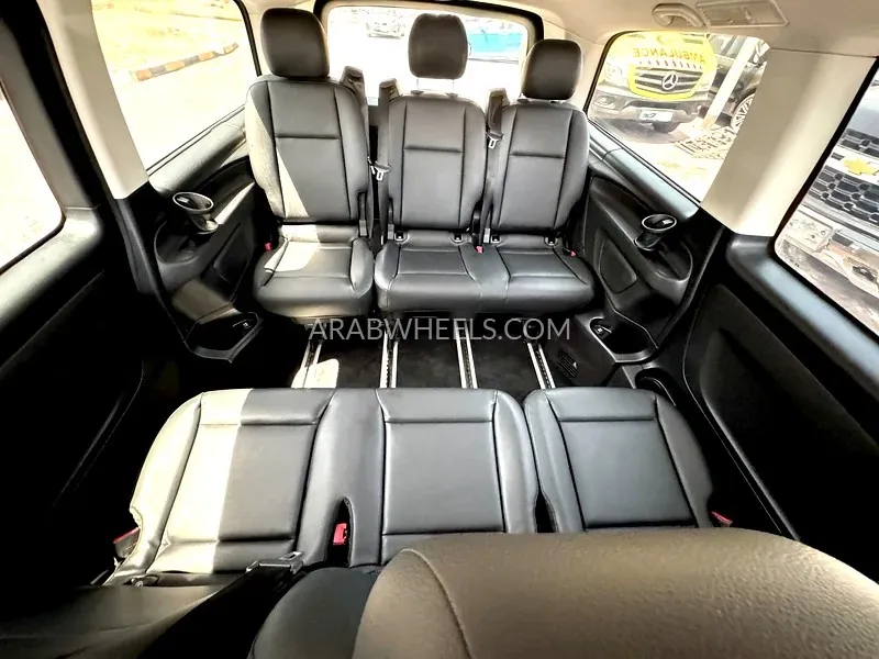 Mercedes Benz V Class 2019 for Sale in Sharjah Image-11