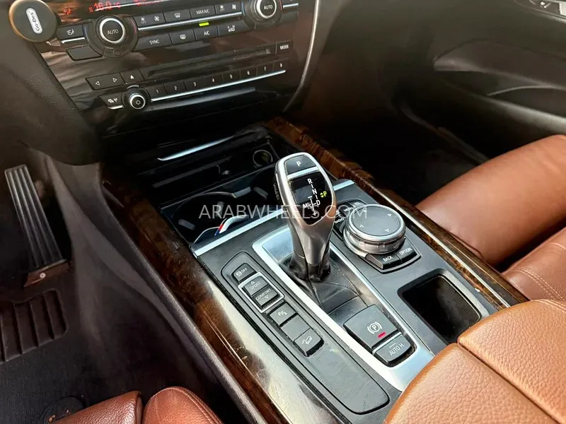 BMW iX5 2016 for Sale in Sharjah Image-18
