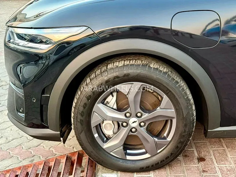 Ford Mustang Mach E 2022 for Sale in Sharjah Image-6