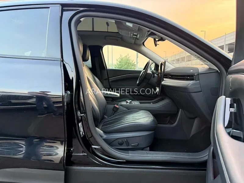 Ford Mustang Mach E 2022 for Sale in Sharjah Image-9