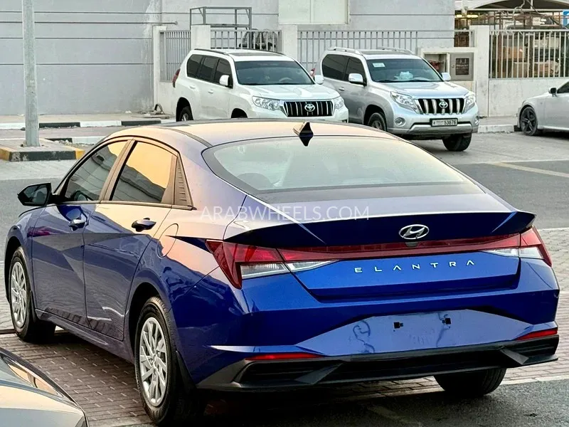 Hyundai Elantra 2022 for Sale in Sharjah Image-4