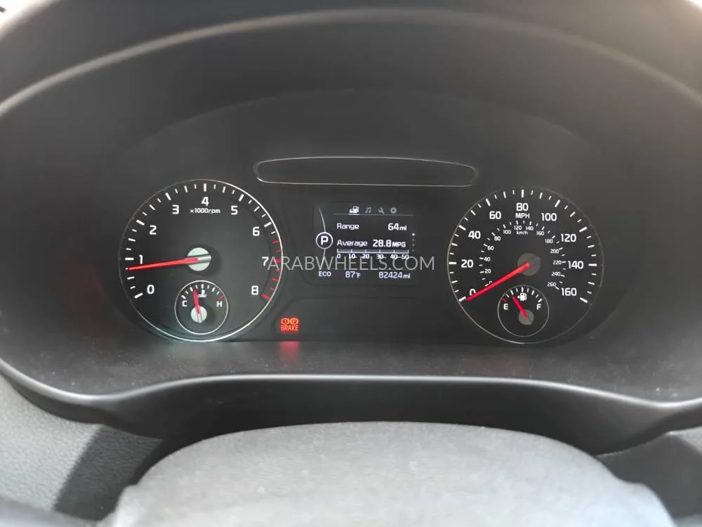 Kia Sorento 2017 for Sale in Sharjah Image-6