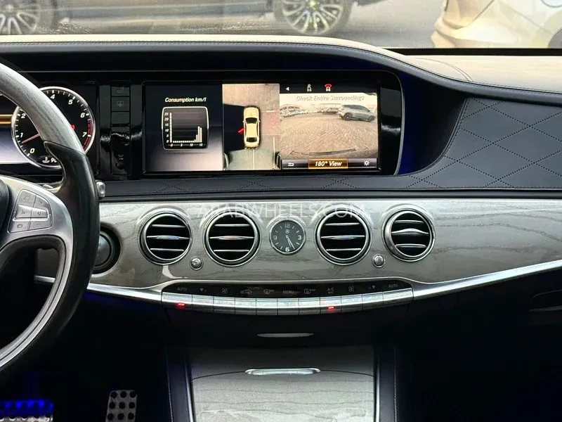 Mercedes Benz CLS Class 2015 for Sale in Sharjah Image-17