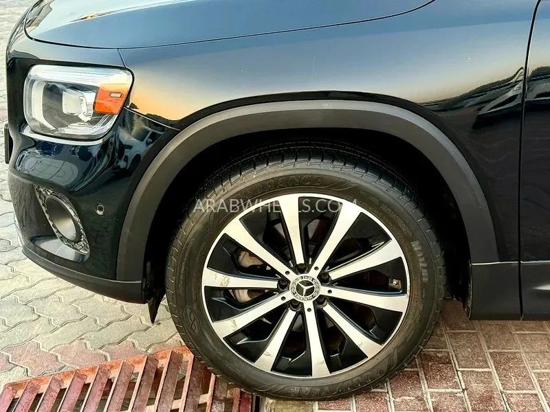 Mercedes Benz GLB 2020 for Sale in Sharjah Image-7
