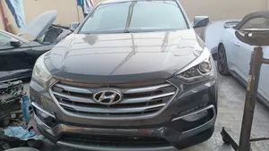 Hyundai Santa Fe 2.4L 2018 for Sale