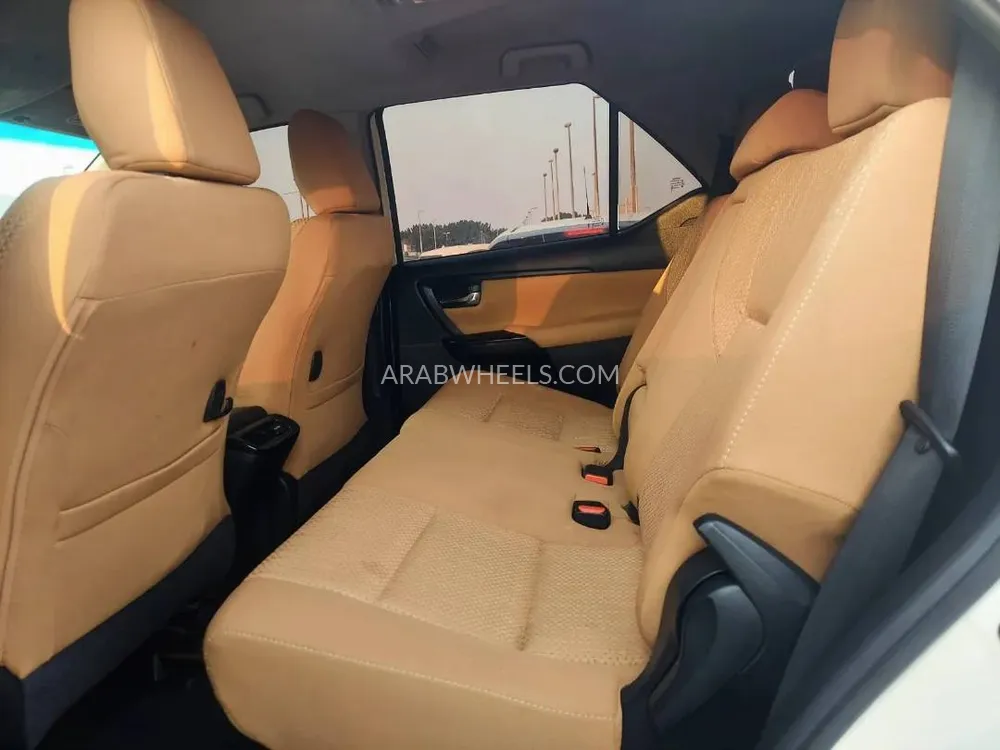 Toyota Fortuner 2022 for Sale in Sharjah Image-8