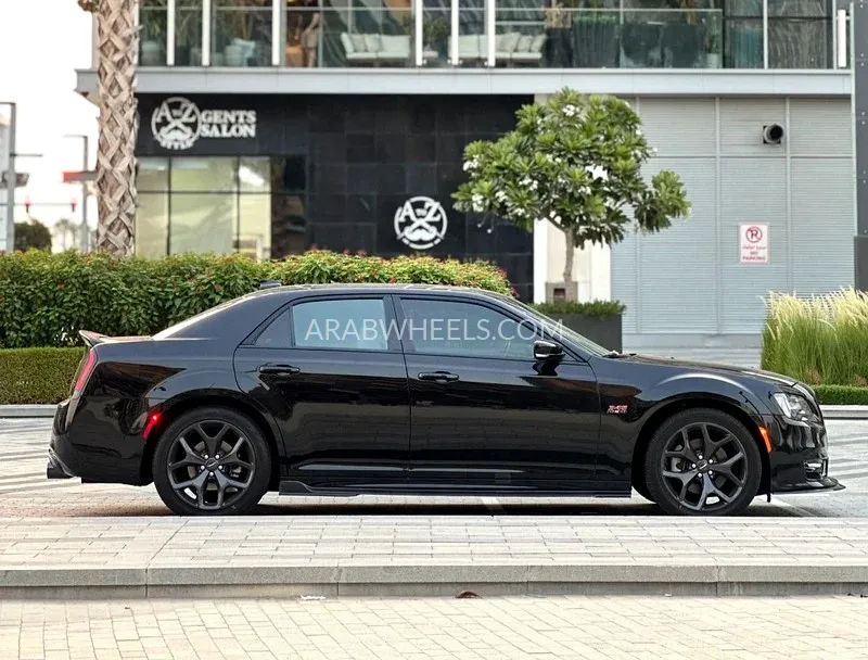 كرايسلر 300 2021 for Sale in دبي Image-6