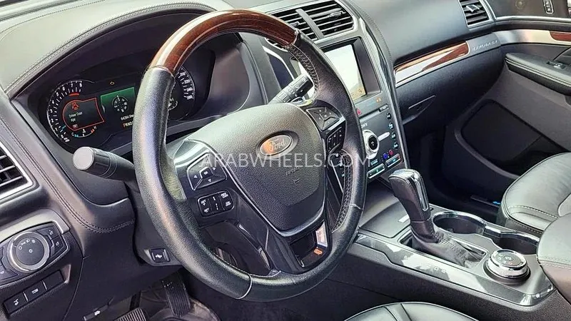 Ford Explorer 2019 for Sale in Dubai Image-3