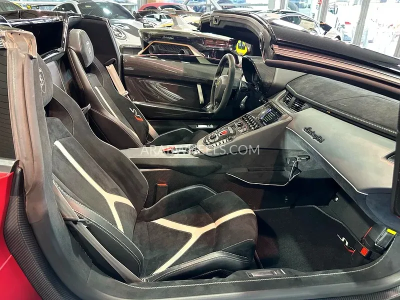 Lamborghini Aventador 2020 for Sale in Dubai Image-8