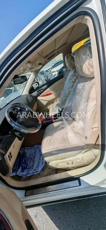 Lexus ES 2012 for Sale in Sharjah Image-10