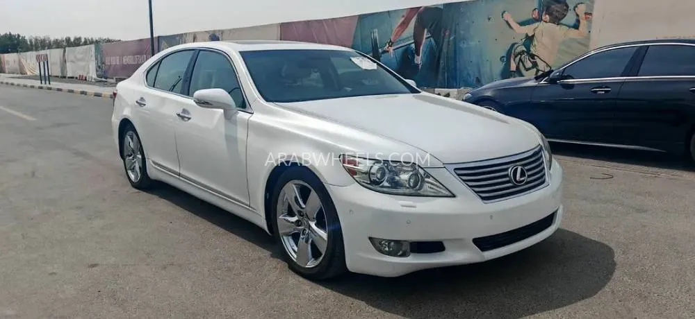 Lexus LS 2010 for Sale in Sharjah Image-3