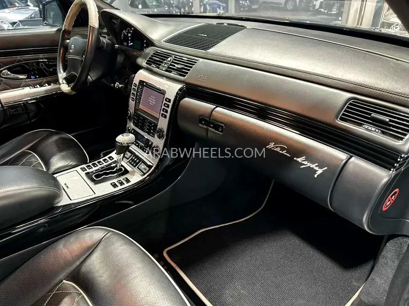 مايباخ 57 2012 for Sale in دبي Image-5