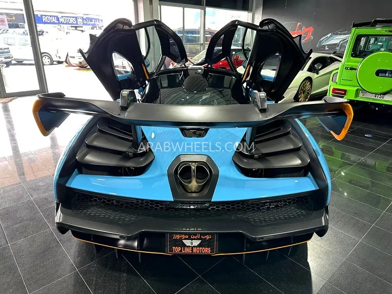 McLaren Senna 2019 for Sale in Dubai Image-10