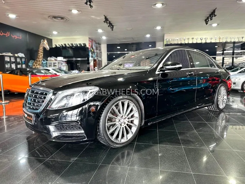 Mercedes Benz CLS Class 2014 for Sale in Dubai Image-2