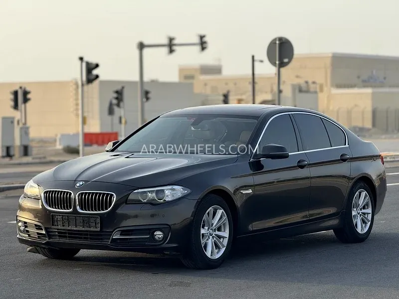 BMW 5 series 2016 for Sale in Sharjah Image-3