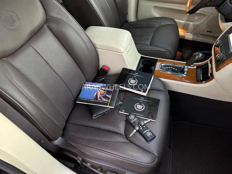 Cadillac de Ville Coupe 2008 for Sale in Sharjah Image-8