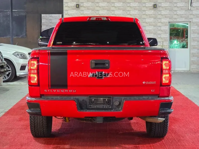 شيفروليه سيلفرادو 2017 for Sale in عجمان Image-11