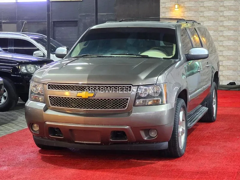 شيفروليه سوبربان 2014 for Sale in عجمان Image-2