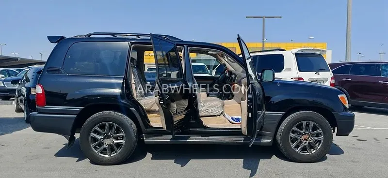 Lexus LX 2005 for Sale in Sharjah Image-12