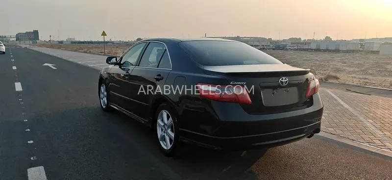 Toyota Camry 2008 for Sale in Sharjah Image-2