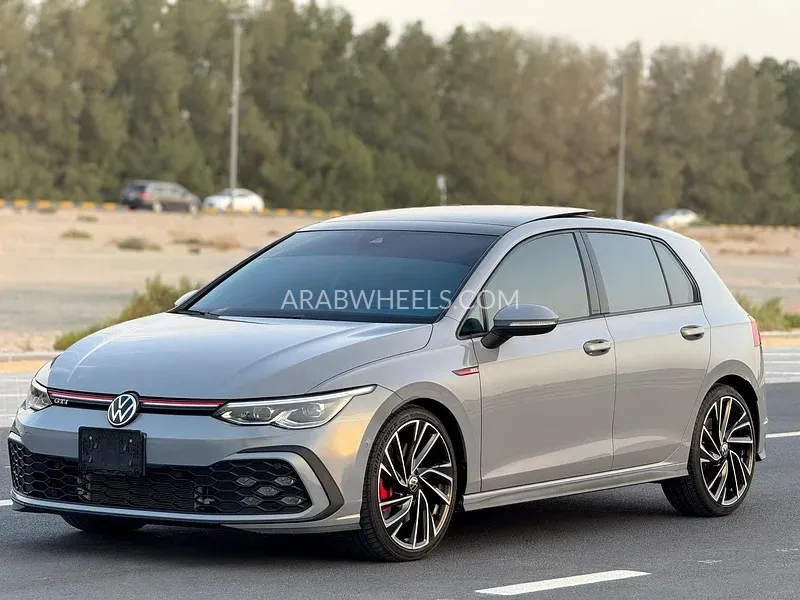  فولكس واجن جولف جي تي آي 2023 for Sale in الشارقة Image-3