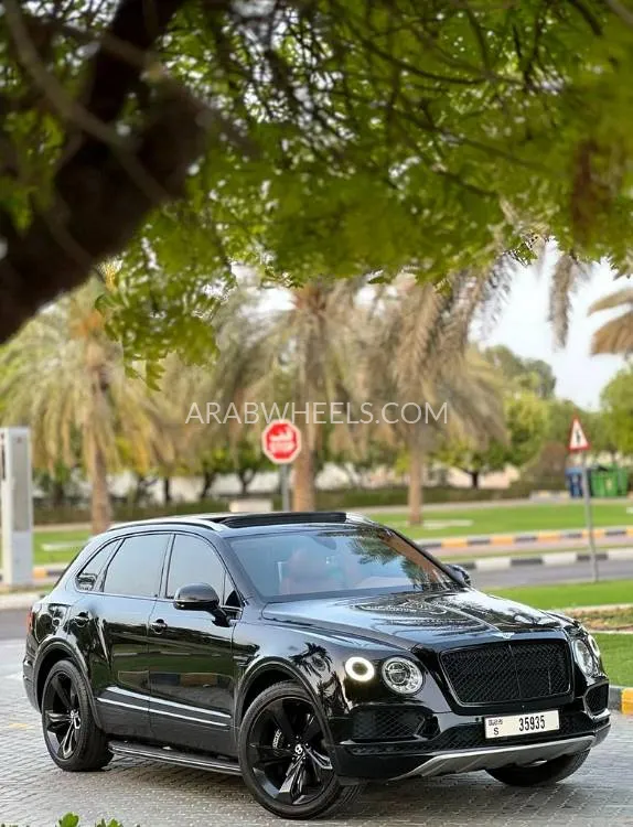 بينتلي بينتايجا 2018 for Sale in الشارقة Image-2