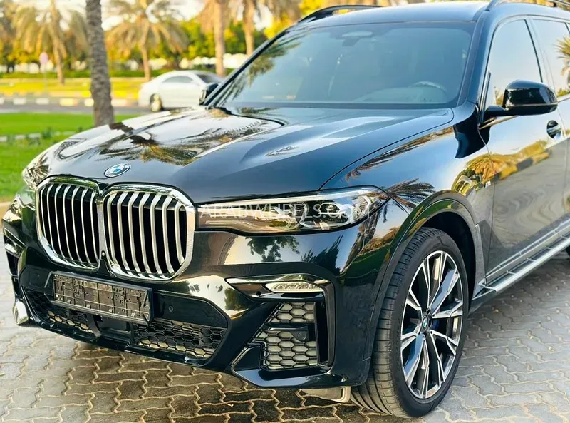 BMW X7 2020 for Sale in Sharjah Image-3