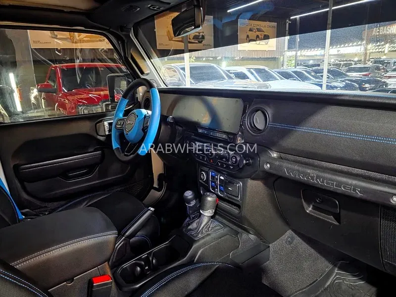 Jeep Wrangler 2020 for Sale in Ajman Image-10