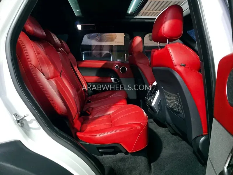 Land Rover Range Rover Sport 2014 for Sale in Ajman Image-12