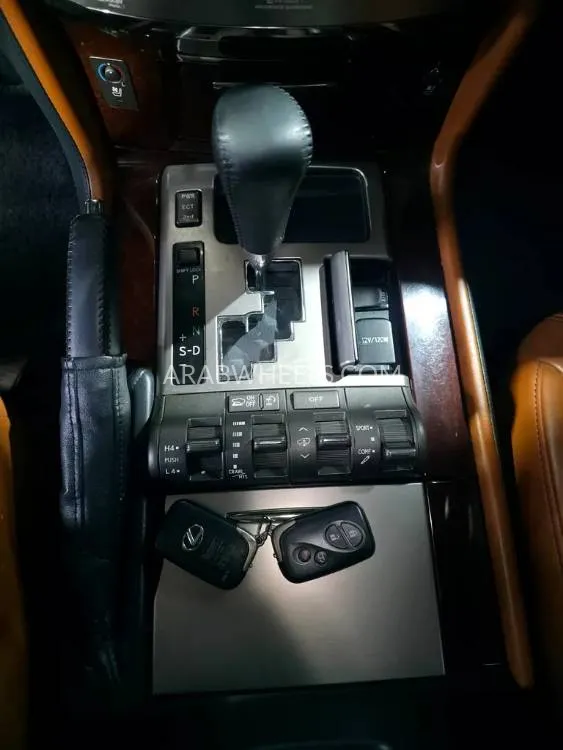 Lexus LX 2015 for Sale in Ajman Image-12