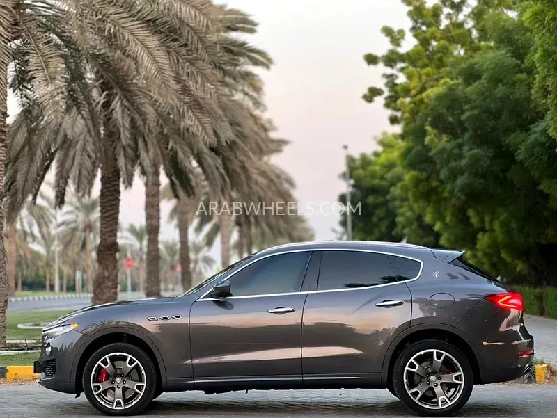 Maserati Levante 2017 for Sale in Sharjah Image-10