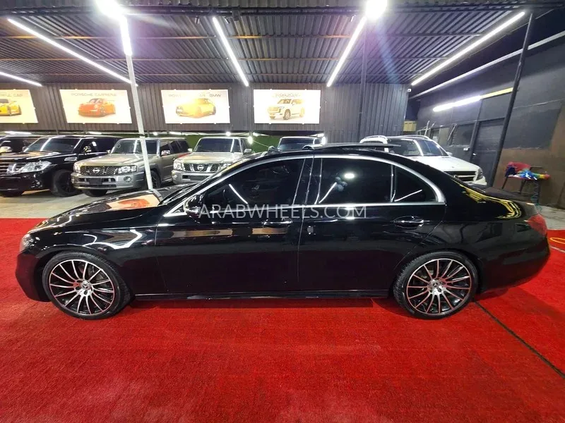 Mercedes Benz E Class 2018 for Sale in Ajman Image-4