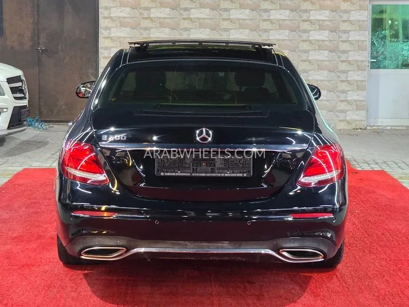 Mercedes Benz E Class 2018 for Sale in Ajman Image-5