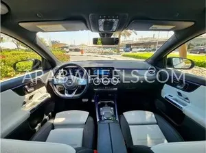 Mercedes Benz GLA 2023 for Sale in Dubai Image-4