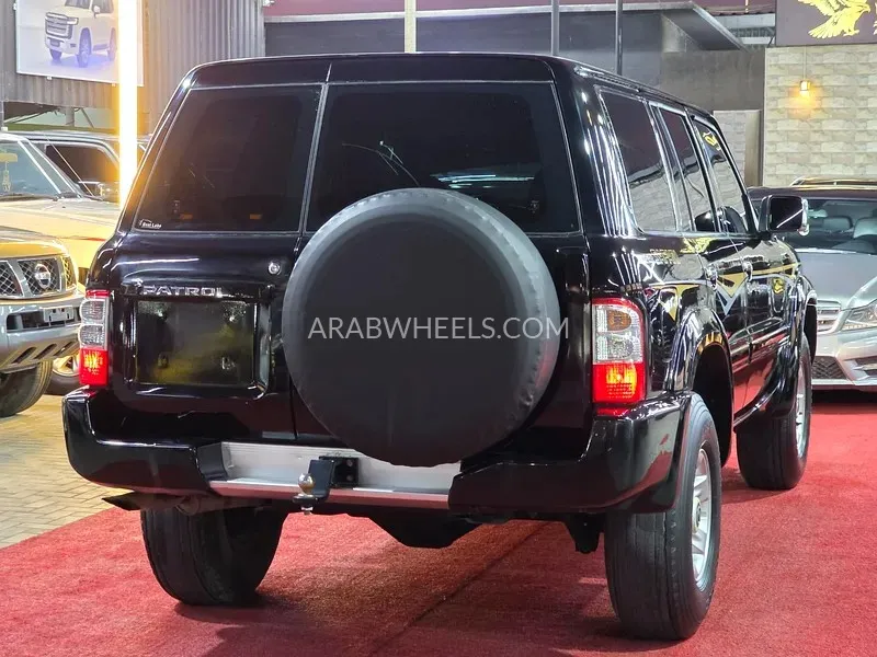 Nissan Patrol 1998 for Sale in Ajman Image-10
