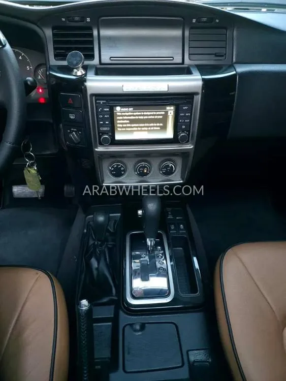 Nissan Patrol 2017 for Sale in Ajman Image-17