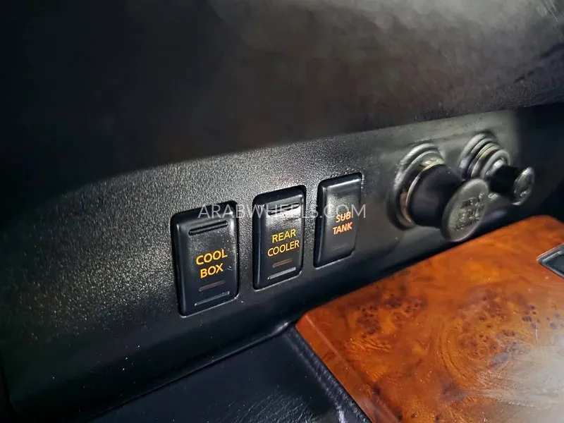 Nissan Patrol 2019 for Sale in Ajman Image-19