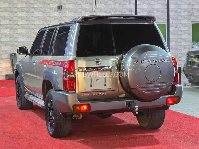Nissan Patrol 2019 for Sale in Ajman Image-8