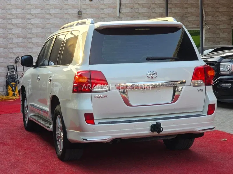 Toyota Land Cruiser 2014 for Sale in Ajman Image-9