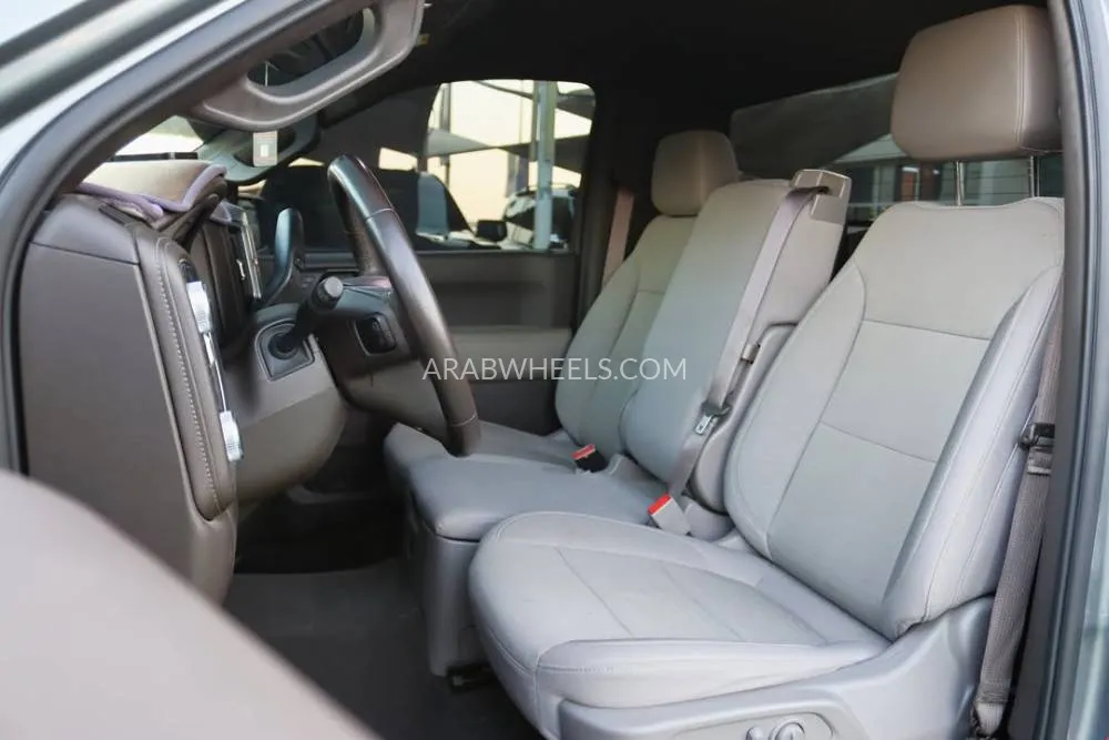 جي إم سي سييرا 2021 for Sale in الشارقة Image-5