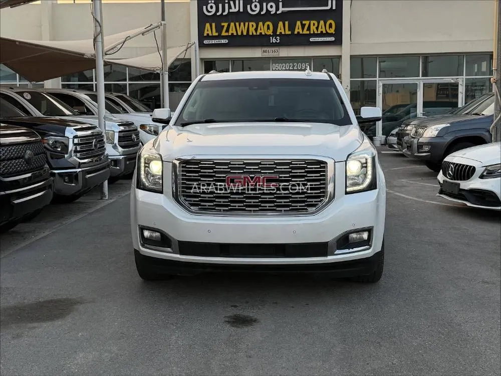 GMC Yukon 2018 for Sale in Sharjah Image-2