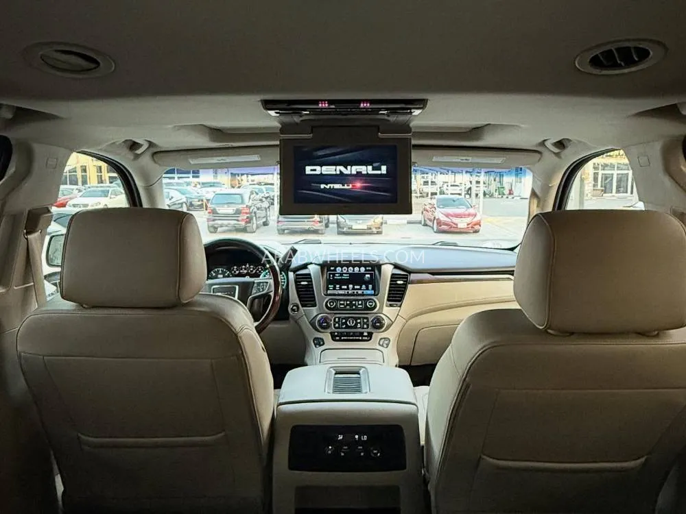 GMC Yukon 2018 for Sale in Sharjah Image-6