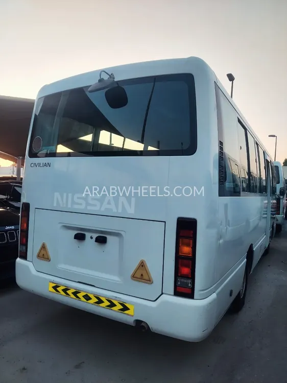 نيسان سيفيليان 2013 for Sale in الشارقة Image-9