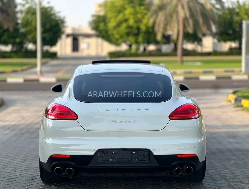 Porsche Panamera 2014 for Sale in Sharjah Image-4