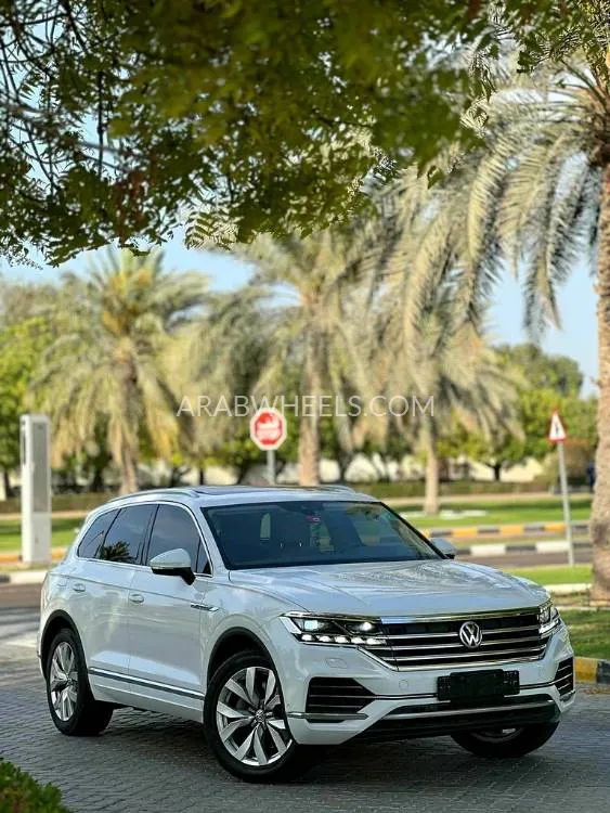 Volkswagen Touareg 2018 for Sale in Sharjah Image-3