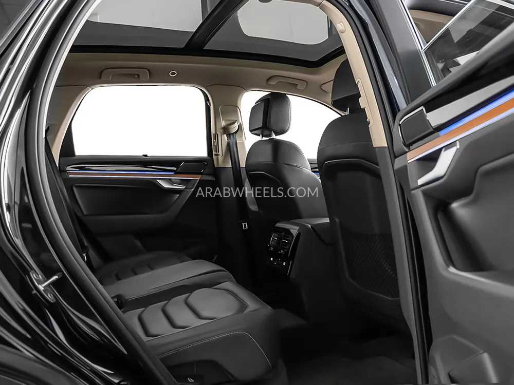 Volkswagen Touareg 2022 for Sale in Dubai Image-14