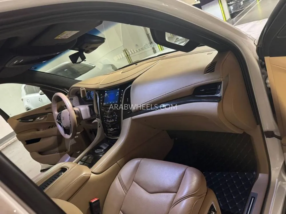 Cadillac Escalade 2019 for Sale in Ajman Image-7