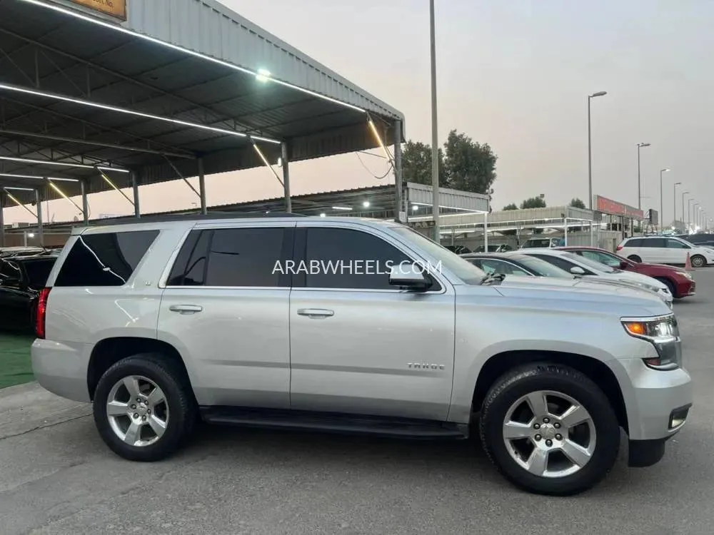Chevrolet Tahoe 2015 for Sale in Ajman Image-4