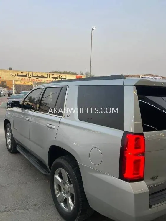 Chevrolet Tahoe 2015 for Sale in Ajman Image-9